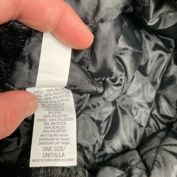 Kids winter hat, faux patent leather with faux fur lining, black, one size, NWOT - Picture 3 of 7